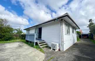 2 Silverstone Place, Henderson