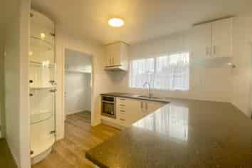 2 Silverstone Place, Henderson