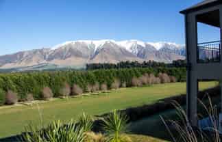 Villa 243/ Coleridge Road, Windwhistle