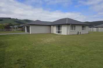 11 Kahikatea Drive, Kinloch
