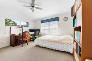 73 West Harbour Drive, West Harbour