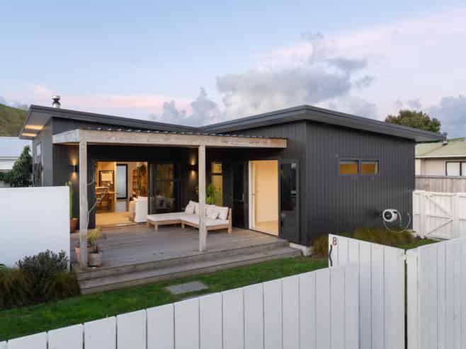 8 Hooper Street, Tamarau