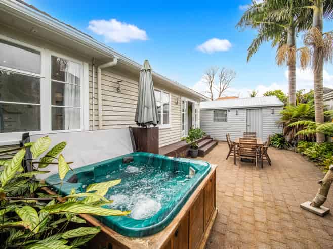 33 Orchard Street, Avondale