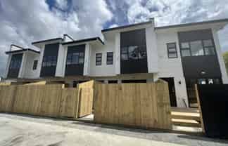 B/2 Awatere Street, Clover Park