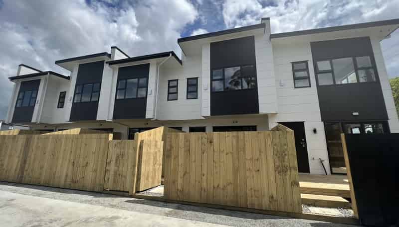 B/2 Awatere Street, Clover Park