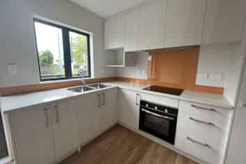 B/2 Awatere Street, Clover Park