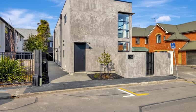 2/6 Moa Place, Christchurch Central