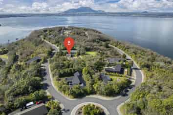 8 Parawera Drive, Acacia Bay
