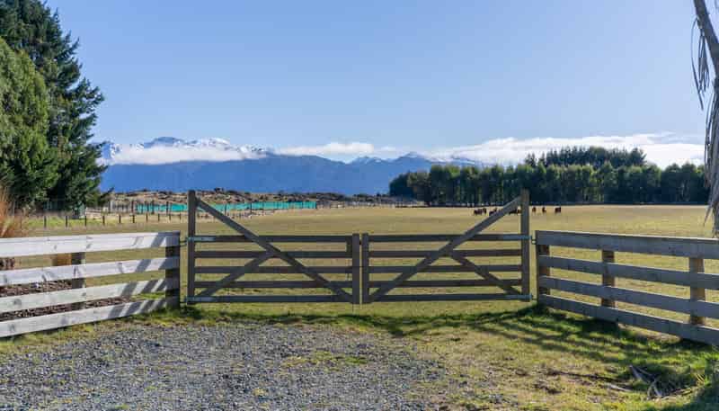 235 Sinclair Road, Te Anau