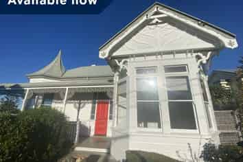60 Pacific Street, Roslyn