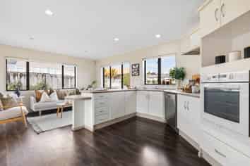 3B Picasso Drive, West Harbour