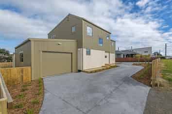 12 Roore Street, Foxton Beach