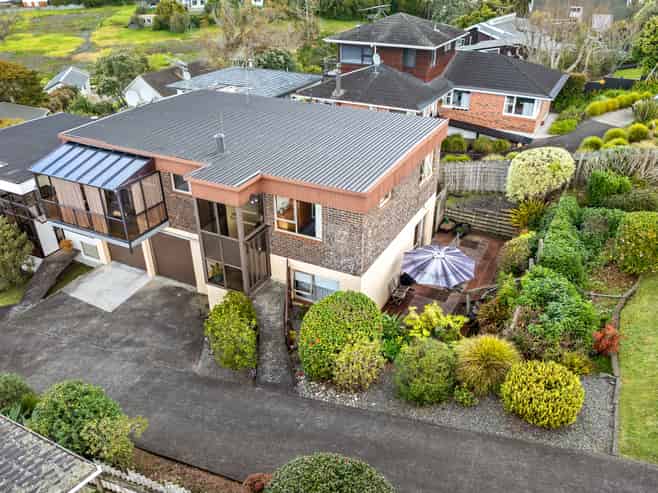 1/22 Martin Crescent, Northcote