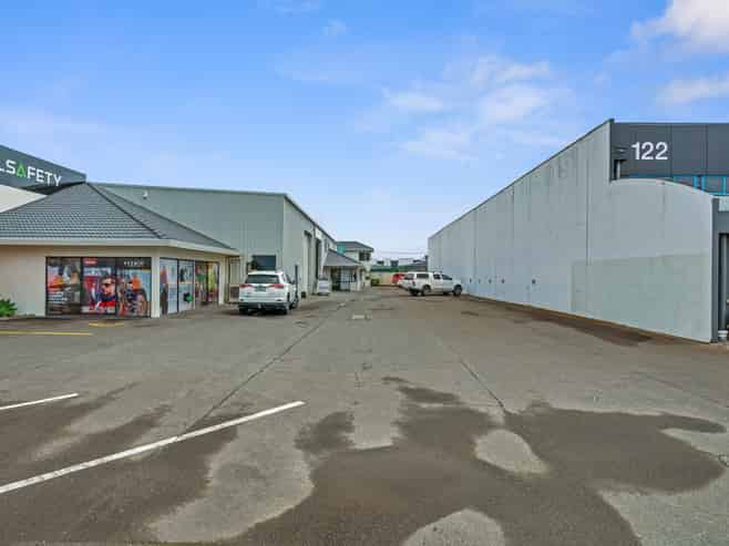 The ideal Newton Street warehouse
