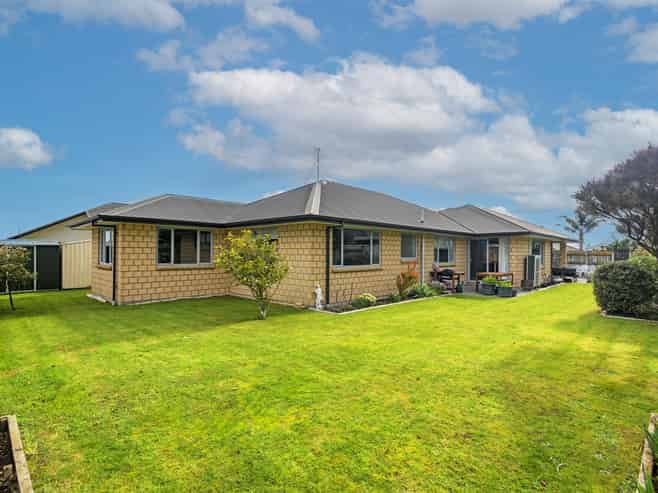 4 Crabapple Close, Milson