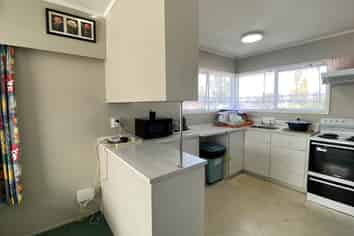 1/13 Sharland Avenue, Manurewa