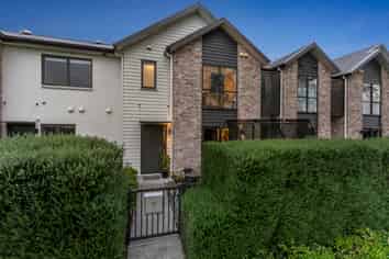 54 Pepene Avenue, Conifer Grove