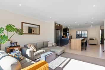 54 Pepene Avenue, Conifer Grove