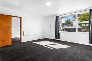 2/449 Durham Street, Saint Albans