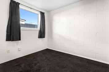 2/449 Durham Street, Saint Albans
