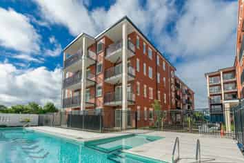 303/1C Soljak Place, Mount Albert