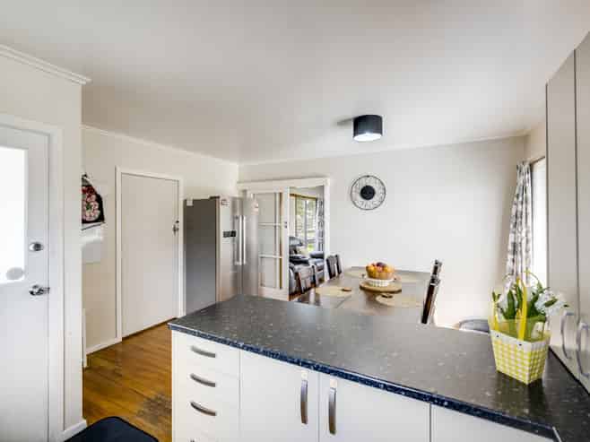 17 Downing Avenue, Pirimai