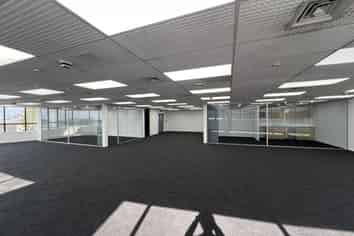 Top Floor Convenient Grafton Office – 305m2