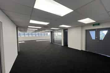 Top Floor Convenient Grafton Office – 305m2