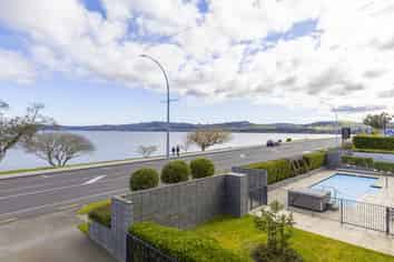 9/110 Lake Terrace, Taupo
