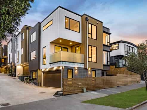 5A Godfrey Place, Kohimarama