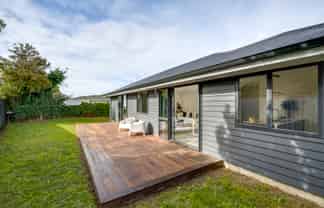 6a James Foley Avenue, Pirimai