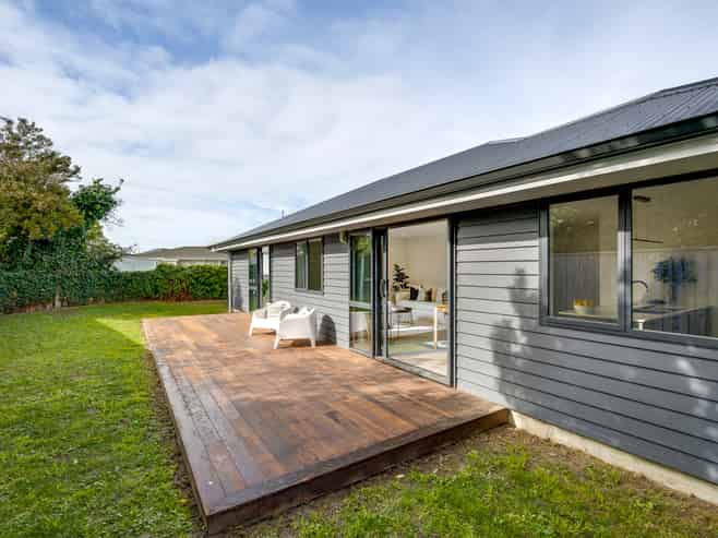 6a James Foley Avenue, Pirimai