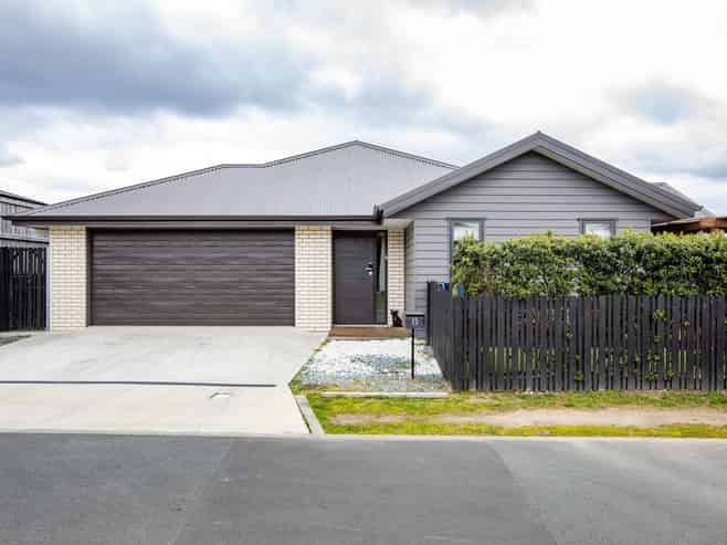 15 Faber Place, Rototuna North