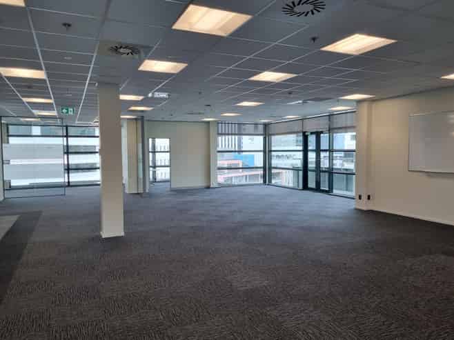FOR LEASE – OFFICE SPACE | 143 LAMBTON QUAY