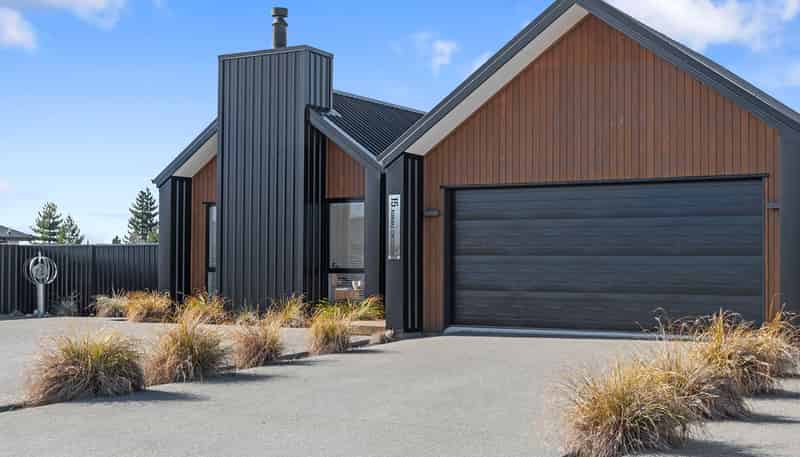 15 Aoraki Crescent, TWIZEL
