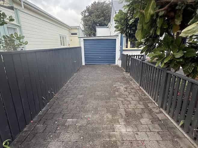 28  Bay Street, Petone
