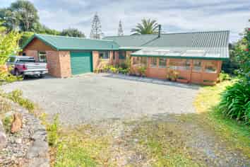 2A Golden Sands Road, Barrytown