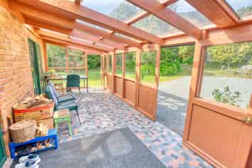 2A Golden Sands Road, Barrytown