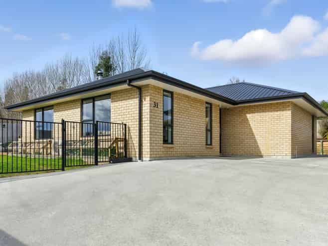 31 Owhiro Avenue, MOSGIEL