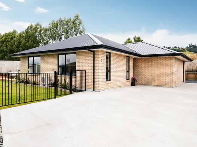31 Owhiro Avenue, MOSGIEL