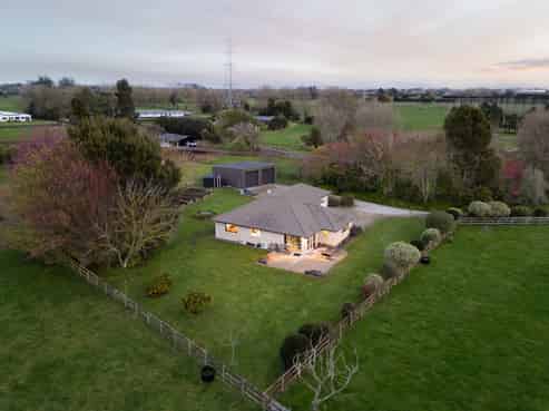 186B Holland Road, Puketaha