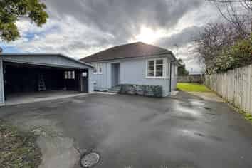31 Blighs Road, Strowan