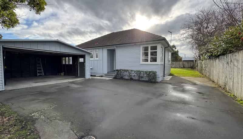 31 Blighs Road, Strowan