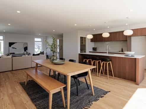 63 Pelorus Avenue, Poraiti