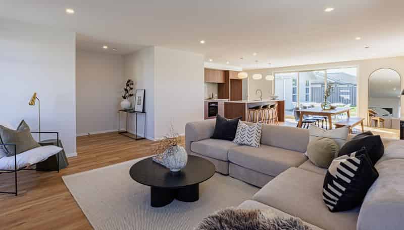 63 Pelorus Avenue, Poraiti