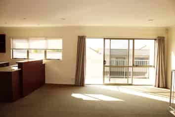 2/11a Ruakiwi Road, Hamilton Lake