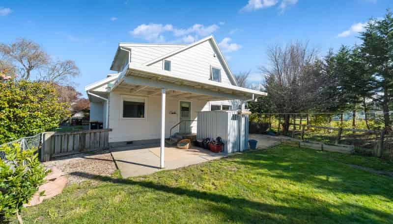 45 Oak Street, Masterton