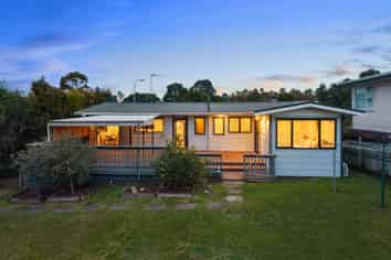 40 Felton Mathew Avenue, Saint Johns