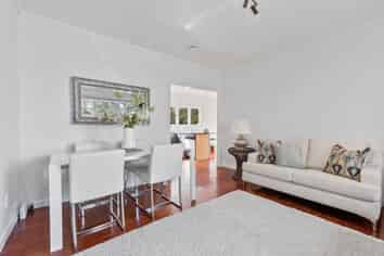 2/33 Havelock Avenue, Forrest Hill