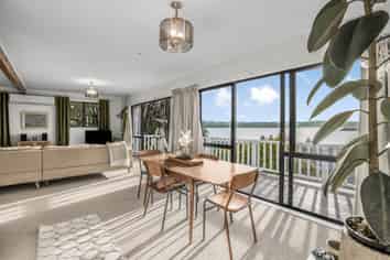 15 Karaka Street, Eastbourne